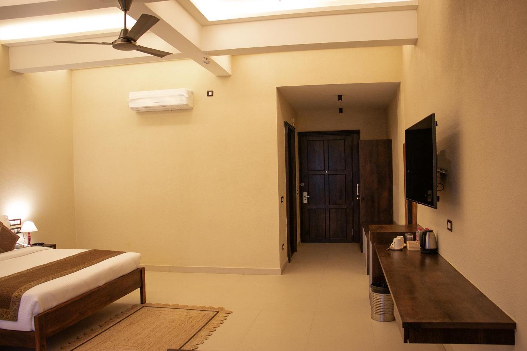 Kashi Anandam, Signature Collection By Eight Continents Kakarmatha Exterior foto